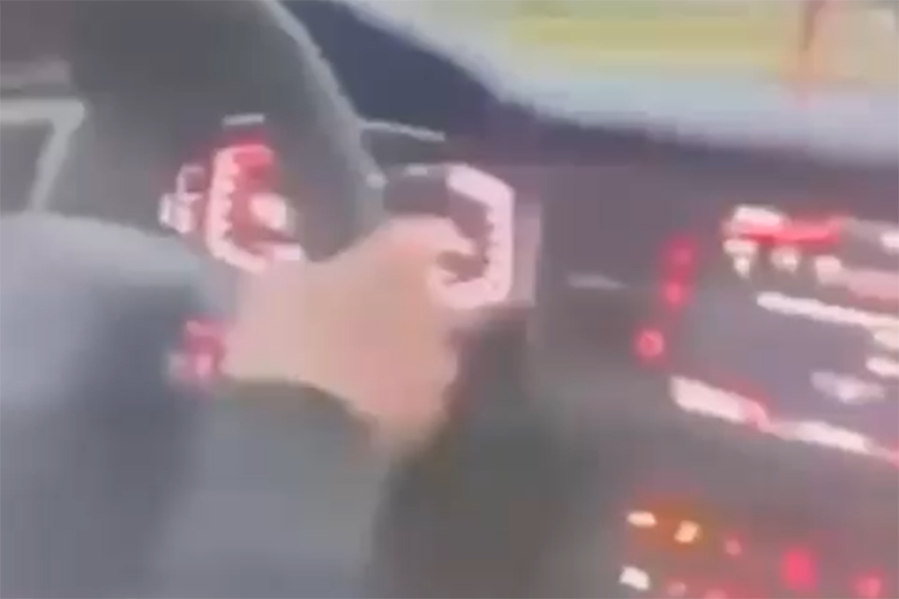Pędził 130 km/h w terenie zabudowanym i 200 km/h poza miastem. Film z internetu zakończył się wysokim mandatem